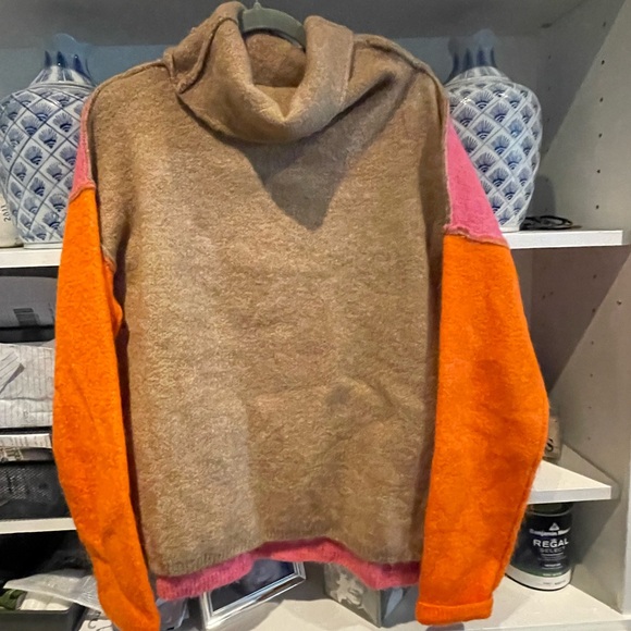Multi Color Wool Collared Sweater - Picture 1 of 7